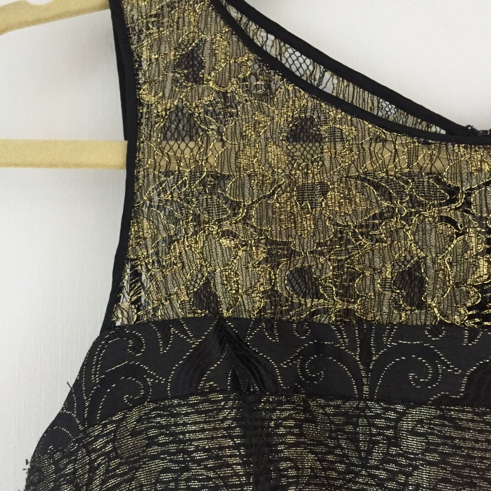 Metallic gold Carmen Marc Valvo dress - Picture 2 of 4